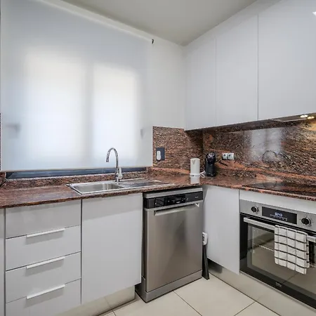 דירה Arenas 12 Centre